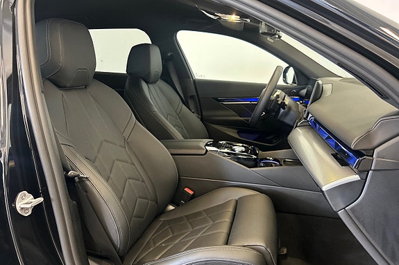 BMW 530e 17 of 22