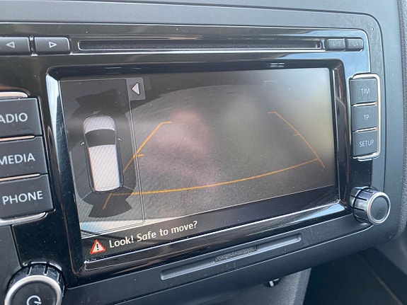 Volkswagen Touran Cross 12 of 12