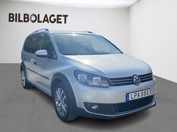 Volkswagen Touran Cross 5 of 12