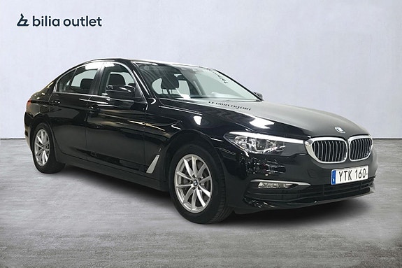 BMW 530e 4 of 5