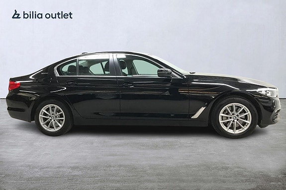 BMW 530e 5 of 5
