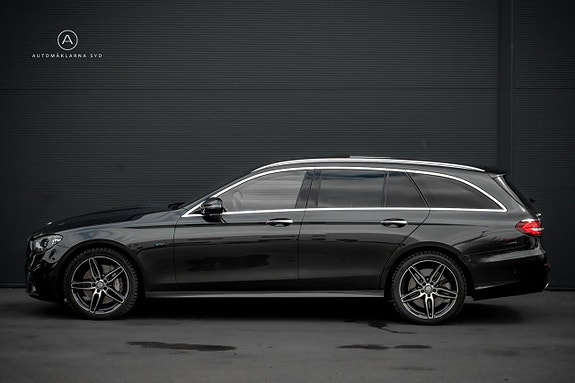 Mercedes-Benz E300 20 of 24