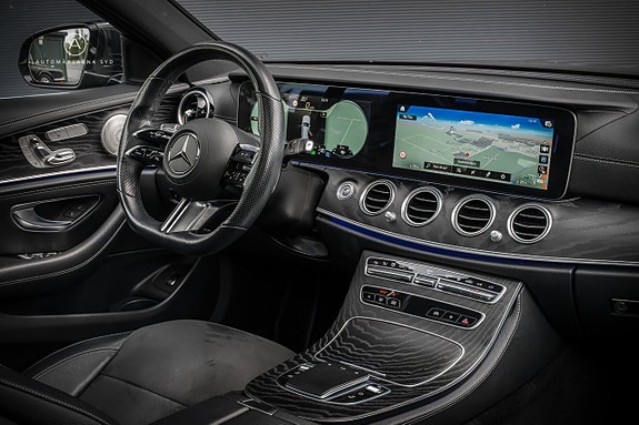 Mercedes-Benz E300 9 of 24