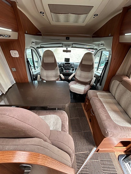 Adria CORAL S 680 ST 3,0 L, 160HK, AC, DRAG 15 of 20