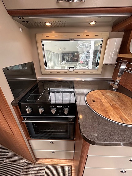 Adria CORAL S 680 ST 3,0 L, 160HK, AC, DRAG 8 of 20