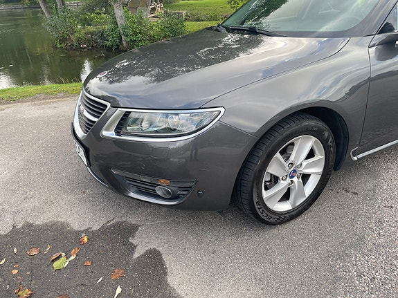 Saab 9-5 8 of 23