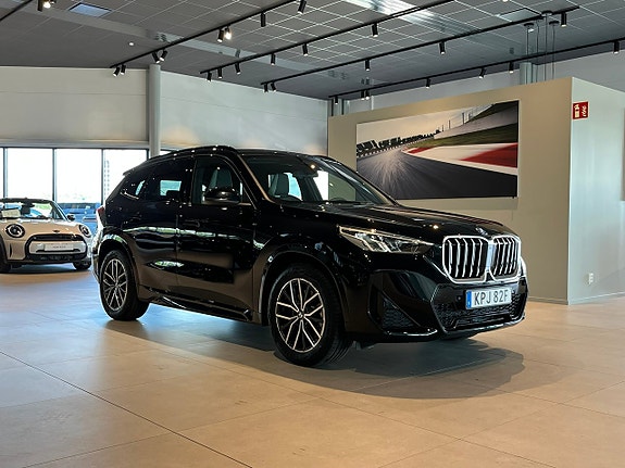 BMW X1 3 of 5
