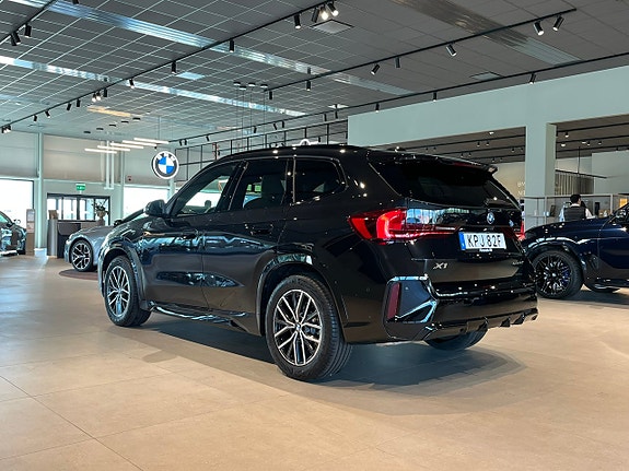 BMW X1 6 of 19