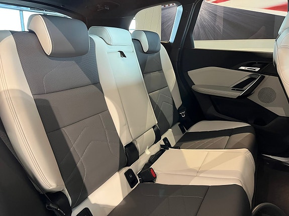 BMW X1 17 of 19