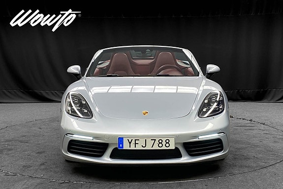 Porsche 718 Boxster S 3 of 5