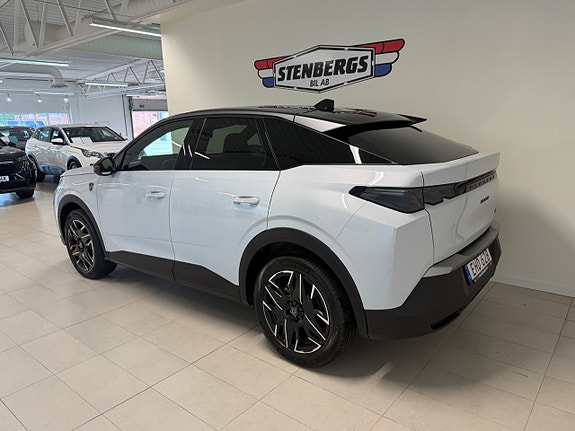 Peugeot 3008 3 of 5