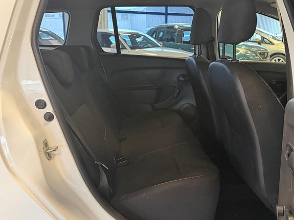 Dacia Logan 12 of 15
