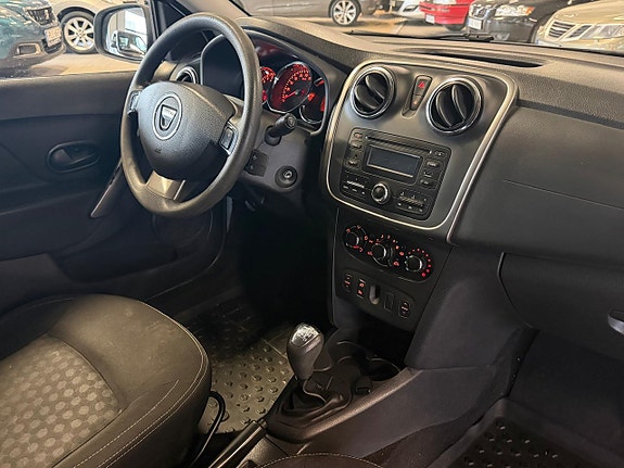 Dacia Logan 15 of 15