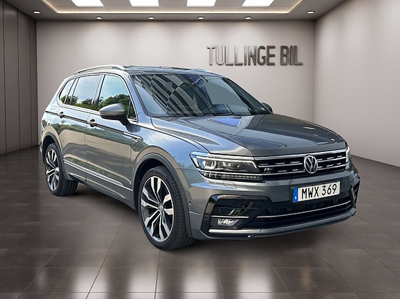 Volkswagen Tiguan Allspace 2 of 5