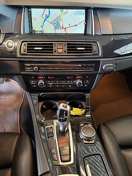 BMW 520d 9 of 21
