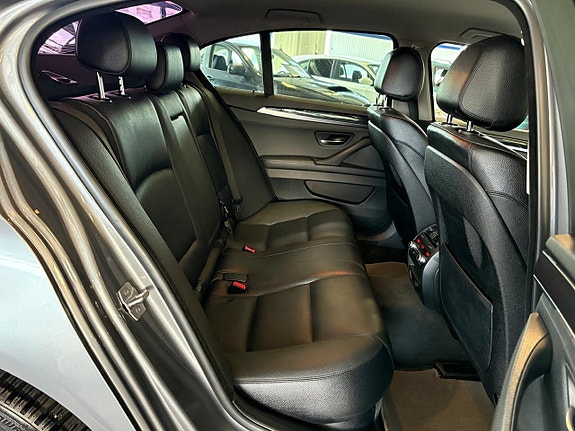 BMW 520d 15 of 21