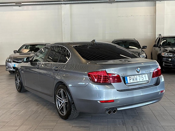 BMW 520d 2 of 5