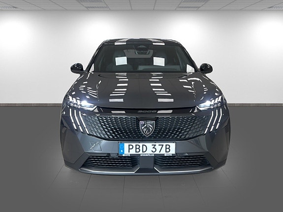 Peugeot 3008 2 of 5