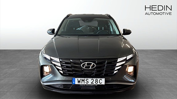 Hyundai Tucson 8 of 12