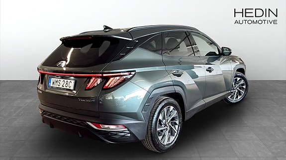 Hyundai Tucson 2 of 12