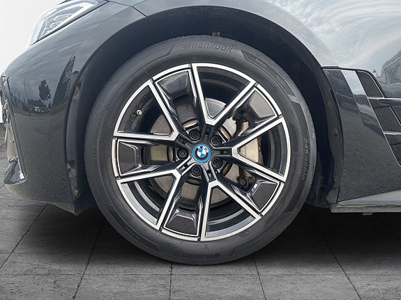 BMW i4 18 of 20