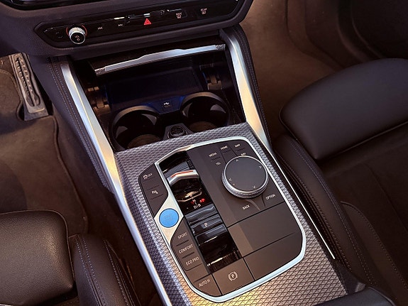 BMW i4 8 of 20