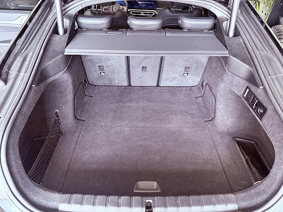BMW i4 7 of 20