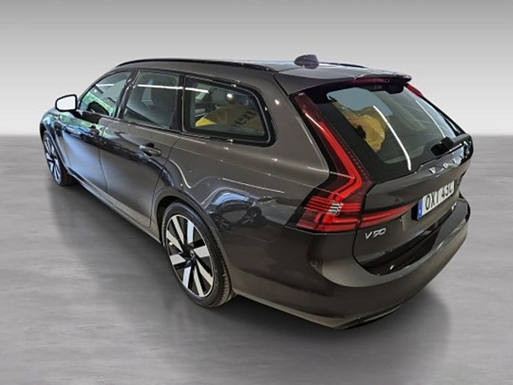 Volvo V90 4 of 12
