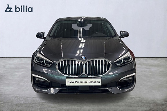BMW 118i 5 of 5