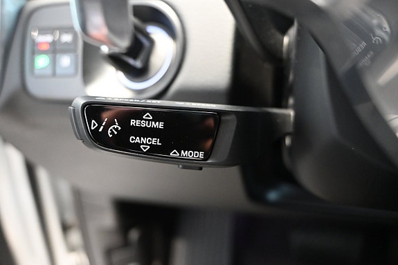 Porsche Cayenne 19 of 28