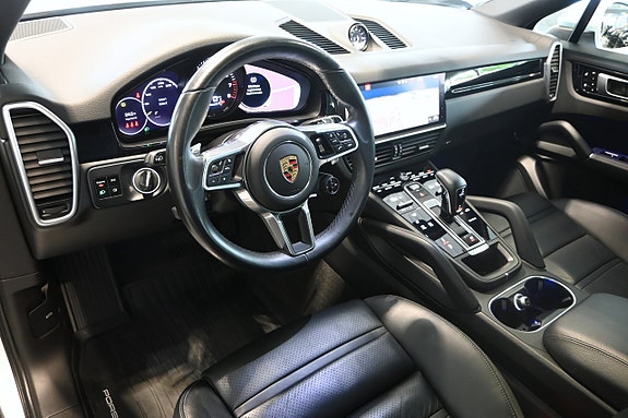 Porsche Cayenne 7 of 28