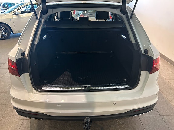Audi A4 9 of 15