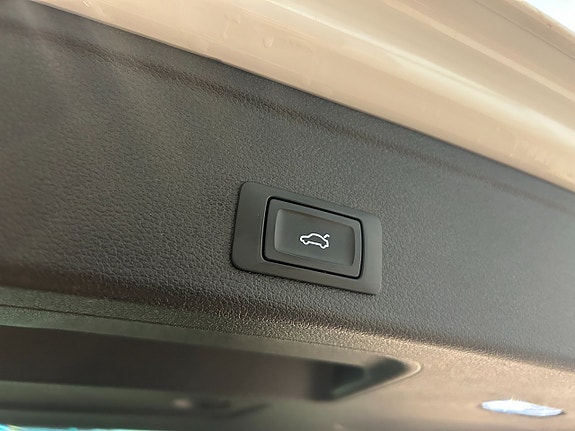 Audi A4 14 of 15