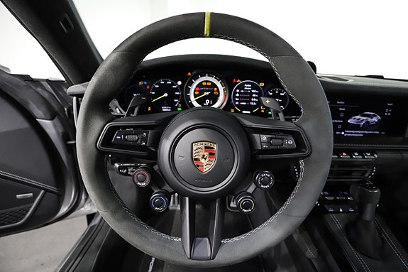 Porsche 911 GT3 RS 17 of 28