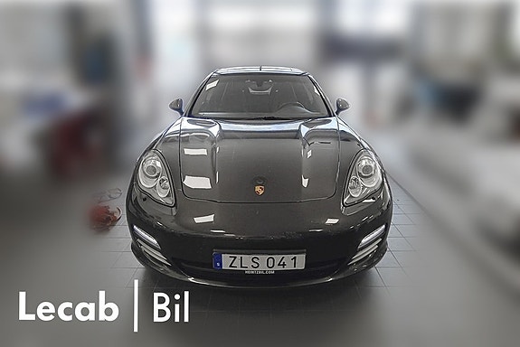 Porsche Panamera 4