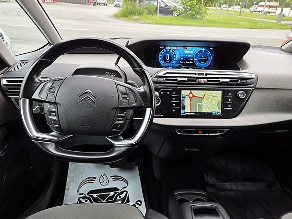Citroen C4 Picasso 11 of 16