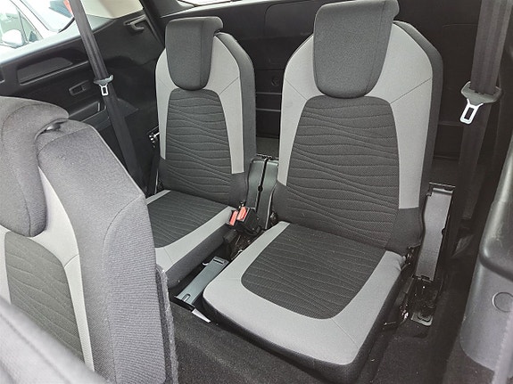 Citroen C4 Picasso 15 of 16