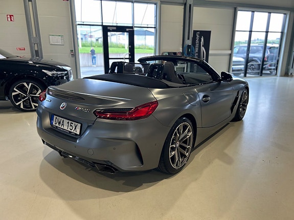 BMW Z4 2 of 5