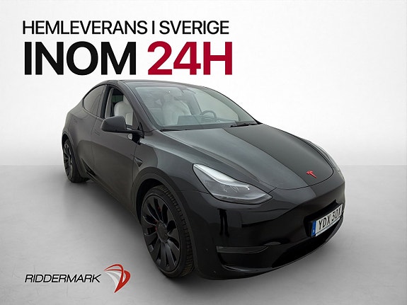 Tesla Model Y 4 of 5