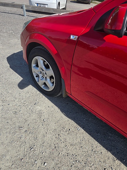 Opel Astra 4 of 5