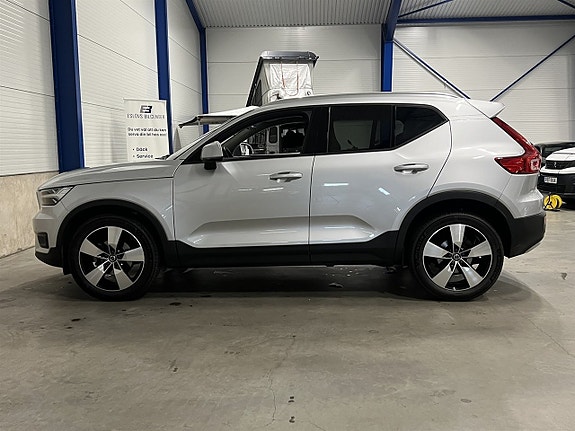 Volvo XC40 6 of 24