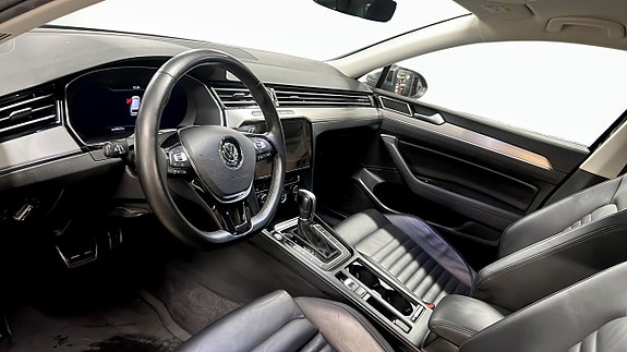 Volkswagen Passat Alltrack 7 of 13