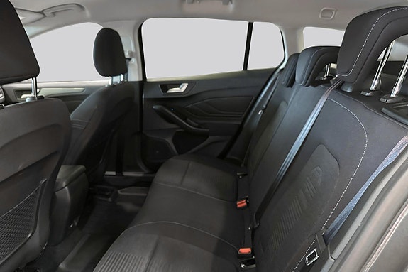 Ford Focus 9 of 15