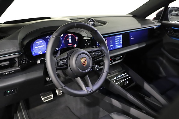 Porsche Macan GTS 8 of 22