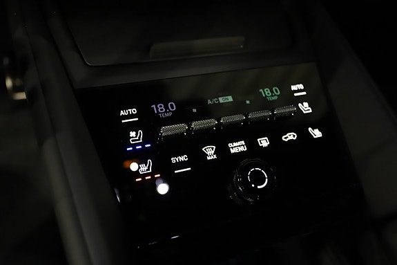 Porsche Macan GTS 13 of 22
