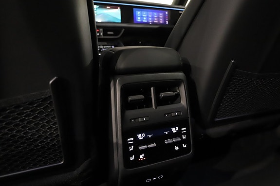 Porsche Macan GTS 19 of 22