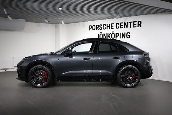 Porsche Macan GTS 2 of 5
