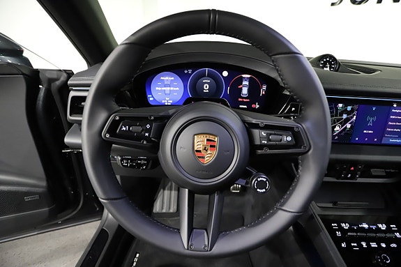 Porsche Macan GTS 12 of 22