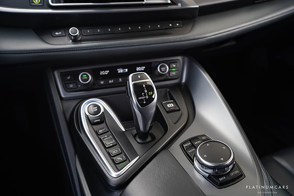 BMW i8 13 of 18