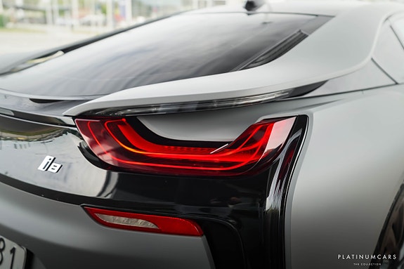 BMW i8 8 of 18